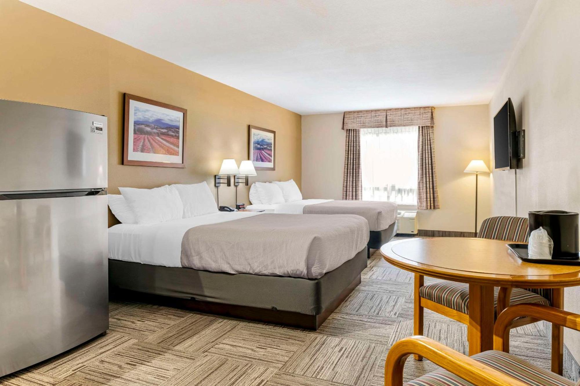 Quality Inn Airport Moncton Exterior foto